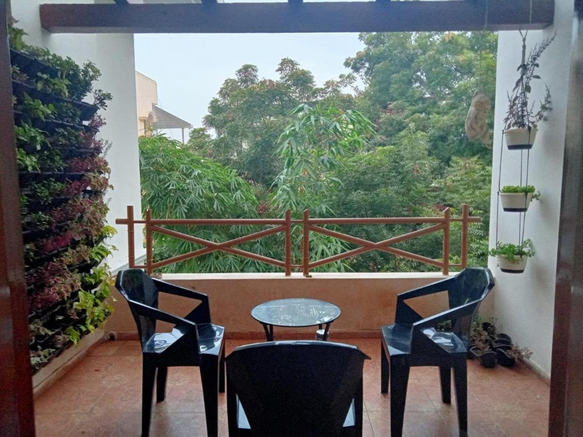 Nomads Nest Hostel Hyderabad Exterior photo