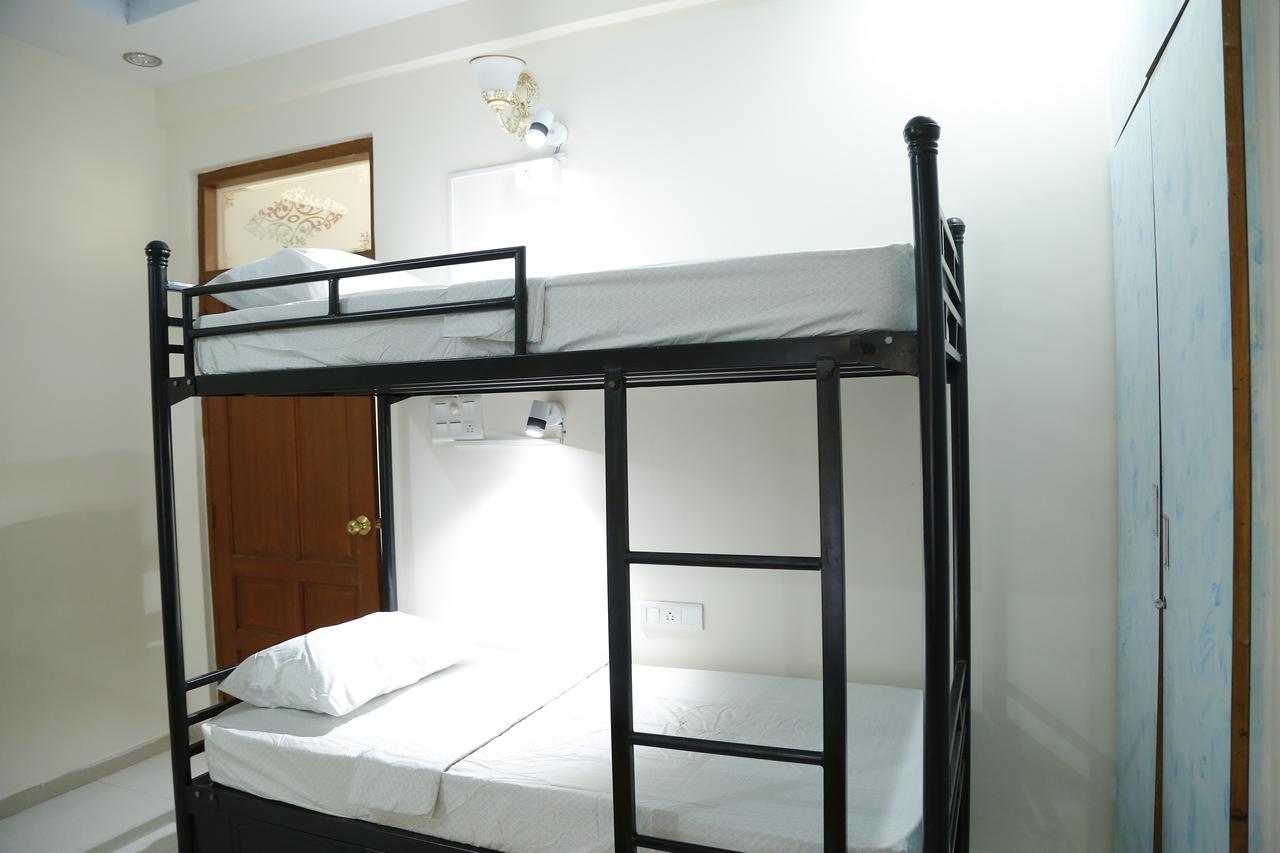Nomads Nest Hostel Hyderabad Exterior photo