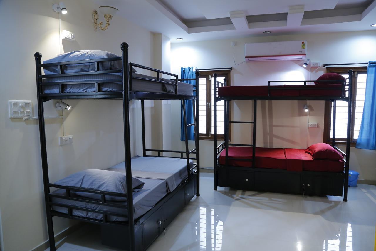 Nomads Nest Hostel Hyderabad Exterior photo